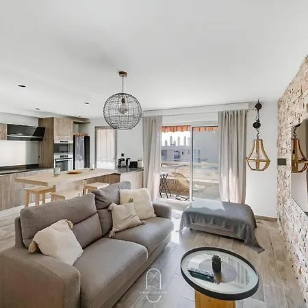 Appartement Centre-les Floralies T3/clim/garage/balcon By Hc
