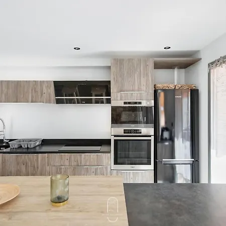 Daire Centre-les Floralies T3/clim/garage/balcon By Hc *